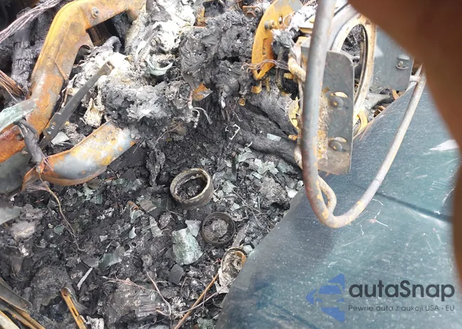 1FACP44E2NF143953: 42683365