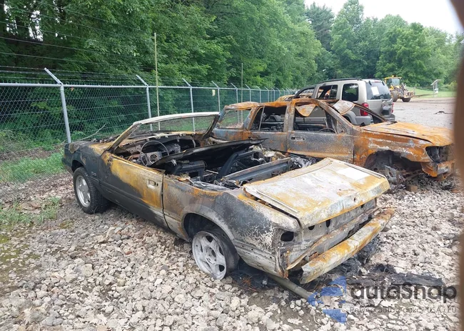 1FACP44E2NF143953: 42683365