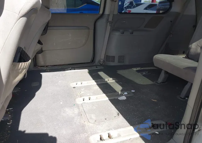 KNDMC233X86051265: 42683479