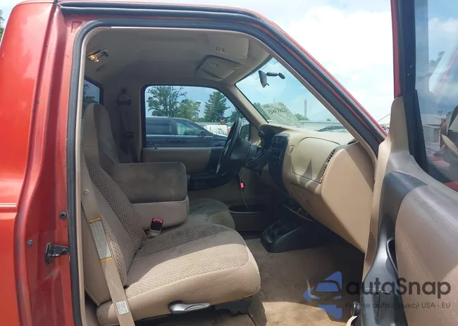 1FTYR10C8XPA61560: 42683645