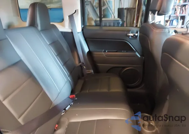 1C4NJRFB4GD804403: 42682919