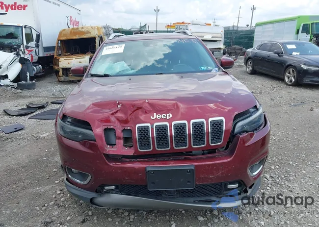 1C4PJMDXXMD174831: 42683125