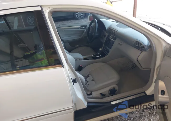 WDBRF52H56A892608: 42684296