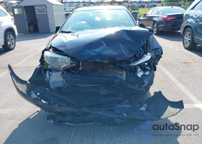 2T1BURHE3EC136721: 42684389