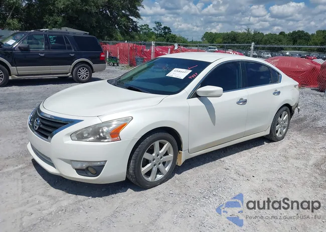 1N4AL3APXEC111207: 42684437