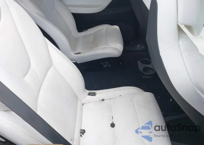 5YJXCBE40JF106271: 42684542