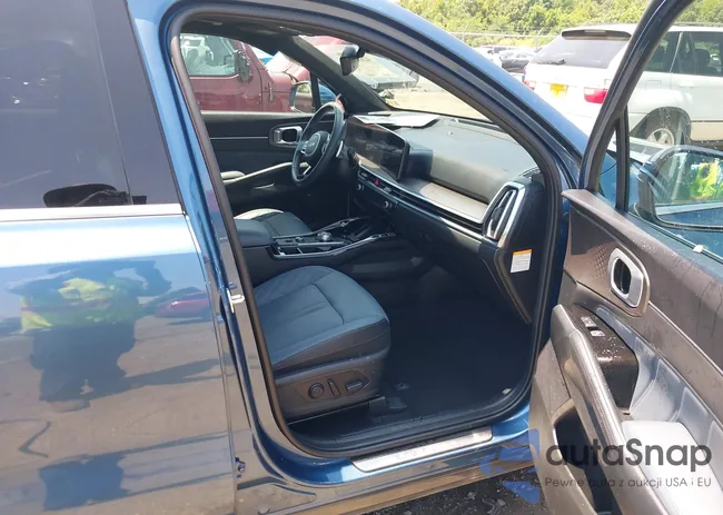 KNDRKDJG9S5296517: 42683892