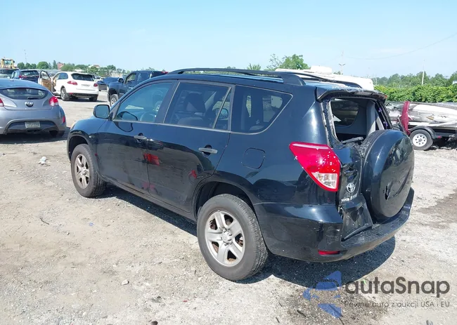 JTMBD33V176050421: 42684041