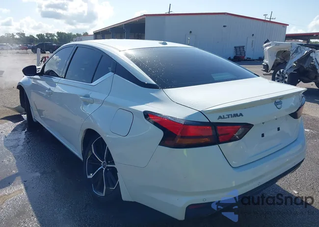 1N4BL4CV3RN340893: 42684174