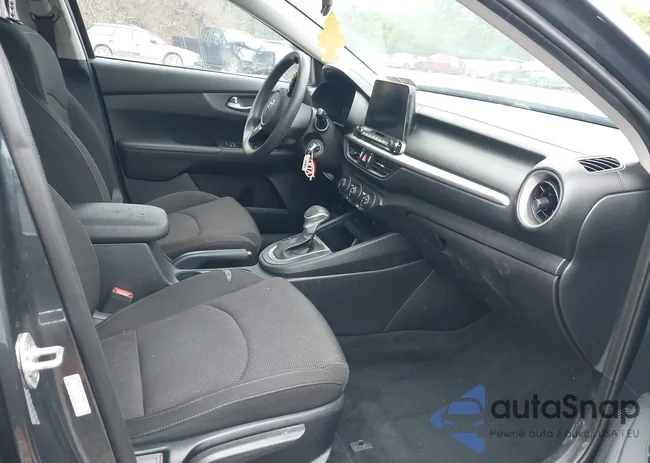 3KPF24AD1LE237749: 42685605