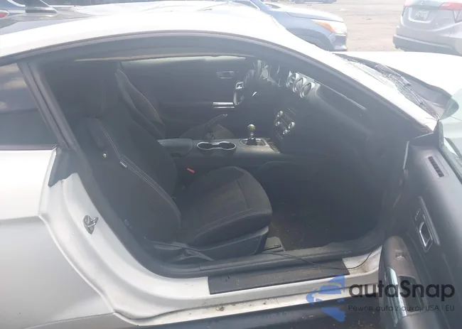 1FA6P8TH2L5149769: 42684899