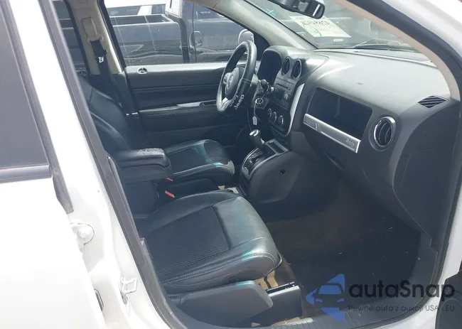 1C4NJCEA5GD636616: 42684928