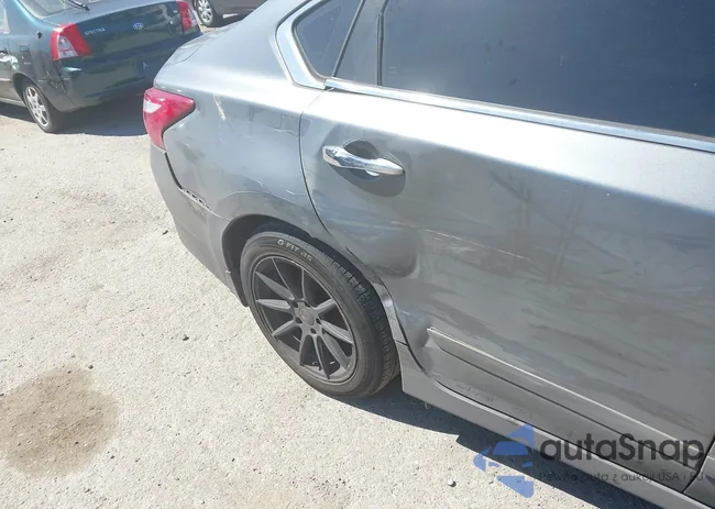 1N4AL3AP5GC192247: 42685198