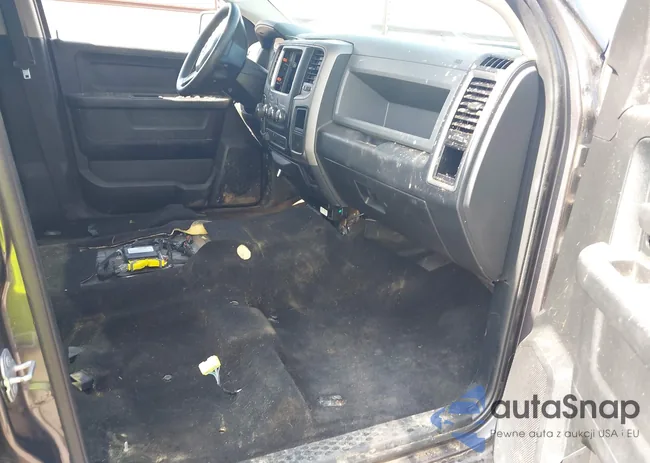 1C6RR7KMXJS273126: 42686356