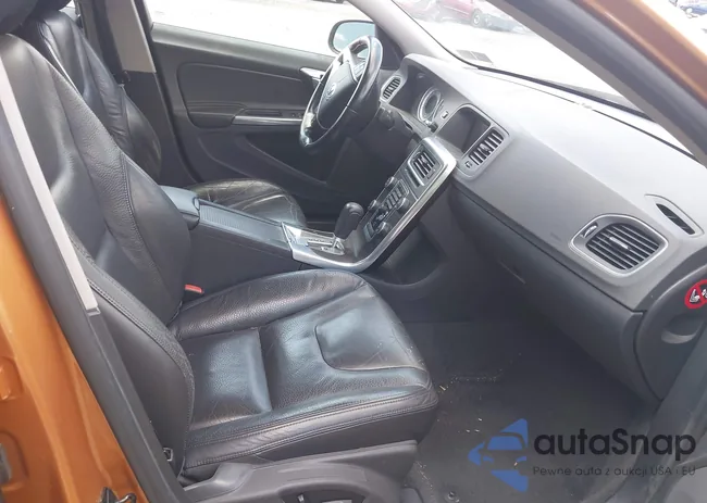 YV1622FS5C2095571: 42686371