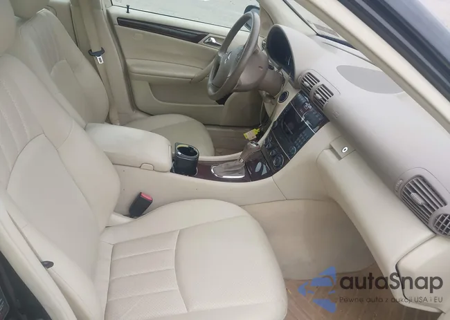 WDBRF81J45F616976: 42686385