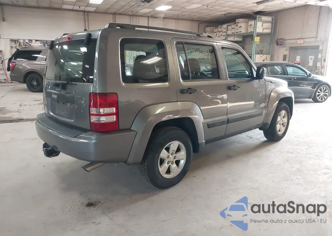 1C4PJMAK1CW209462: 42686418