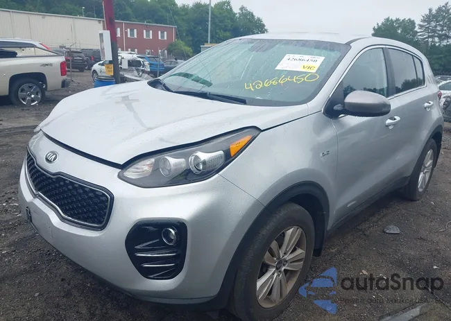 KNDPMCAC5J7418141: 42686450