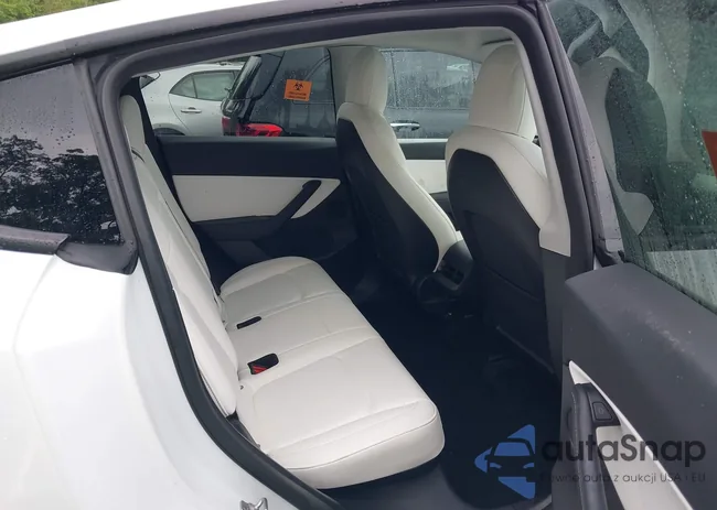 5YJYGDEE7MF304864: 42686826