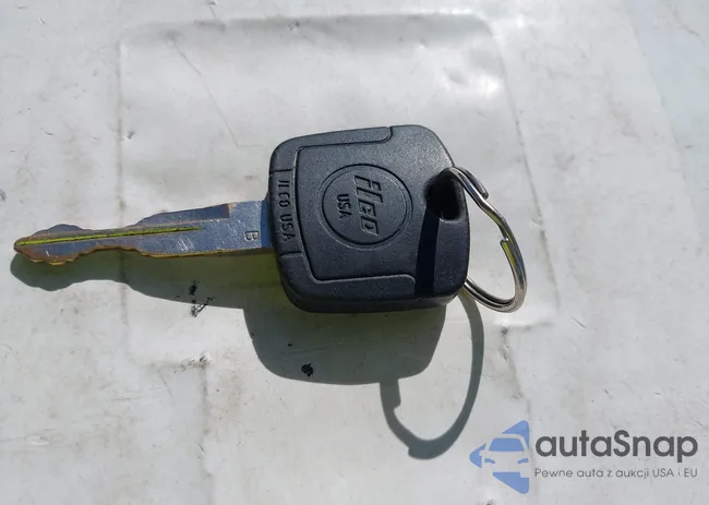 1FTRX18W93NB57177: 42686832