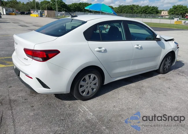 3KPA24AD9PE521355: 42686858