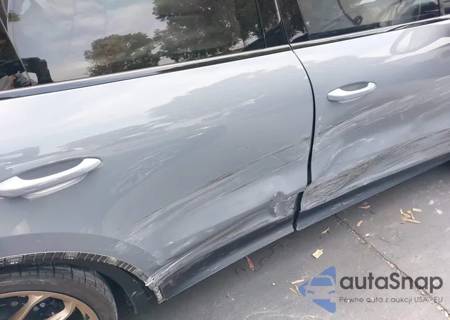 WP1BK2AY0NDA60569: 42687323