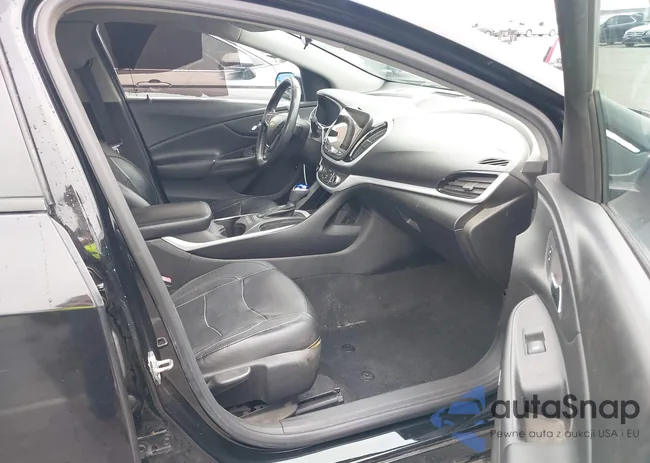 1G1RC6S5XJU111443: 42687328