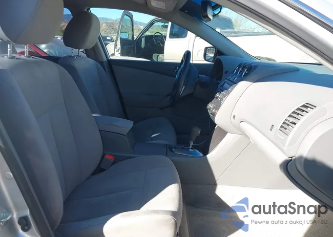 1N4AL2AP9CN522352: 42687501