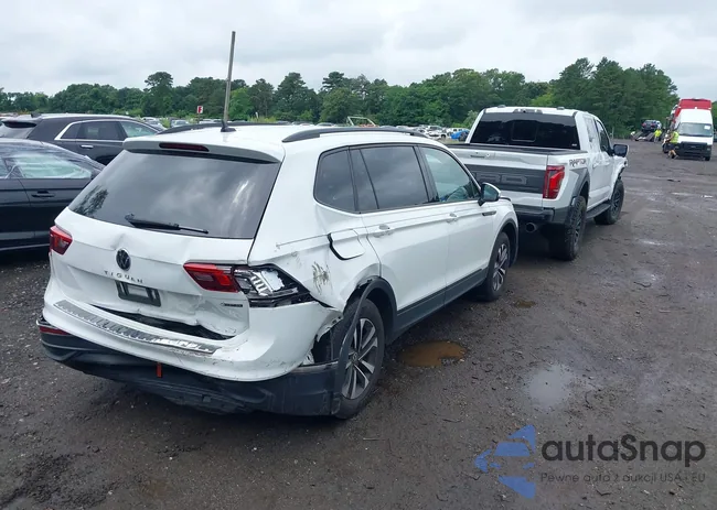 3VVFB7AXXRM010880: 42687746