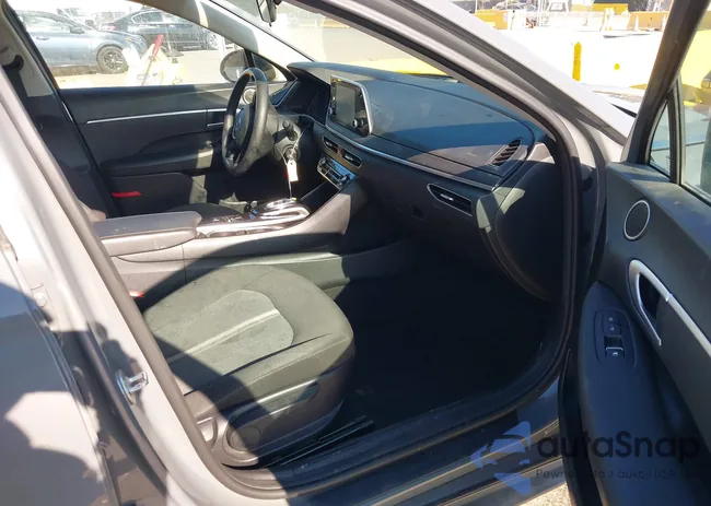 5NPEG4JA6NH147207: 42687775