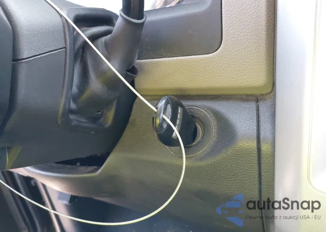 1D3HB18P69S807040: 42686912