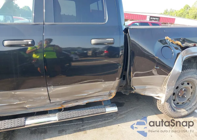 1D3HB18P69S807040: 42686912