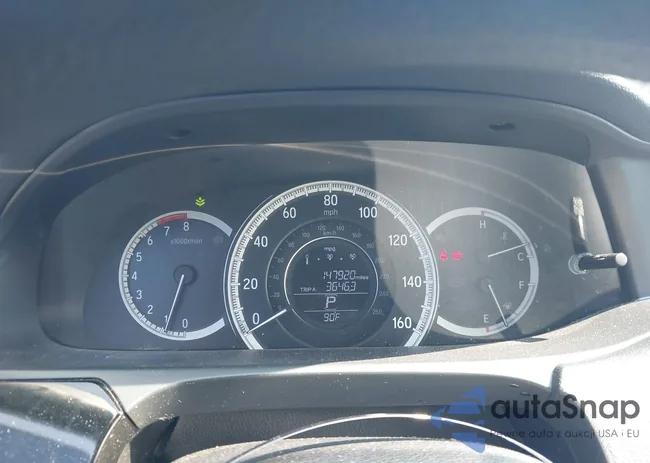 1HGCR2F39HA237352: 42686933