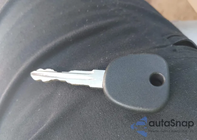 2G1WD58C469103651: 42686943