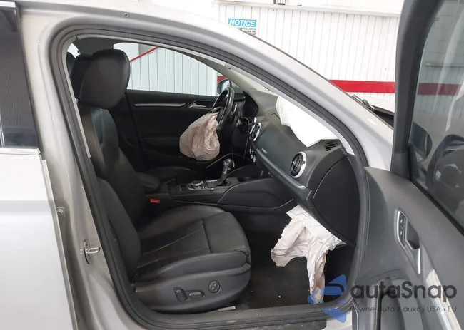 WAUEFGFF9F1023883: 42686969