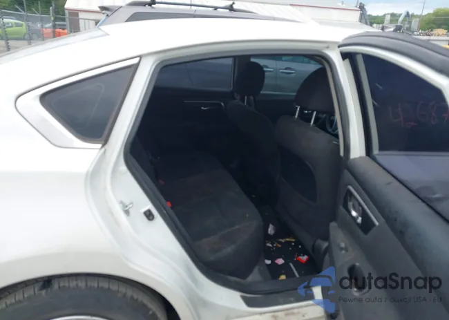 1N4AL3AP4EC135602: 42687140