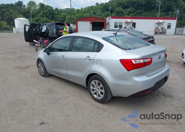 KNADM4A3XE6418444: 42687243