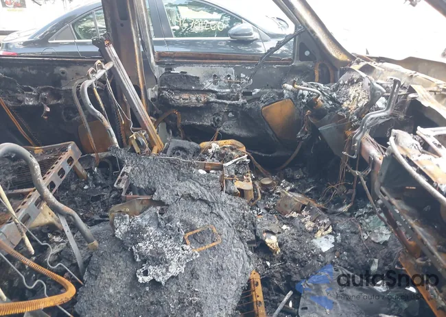 2GCEK13Z861290212: 42687251