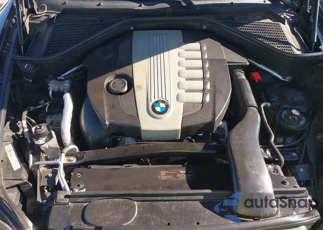 5UXFF035X9LJ96572: 42688300