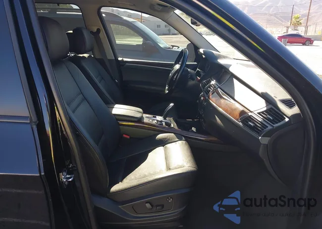 5UXFF035X9LJ96572: 42688300