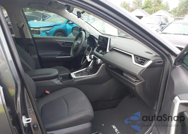 2T3K1RFV2RW309829: 42688309