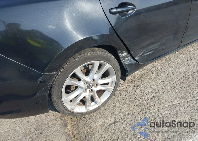 JM1GJ1V54F1203112: 42688396