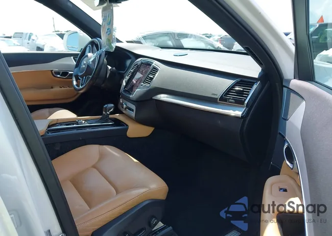 YV4A22PK0H1176275: 42688526