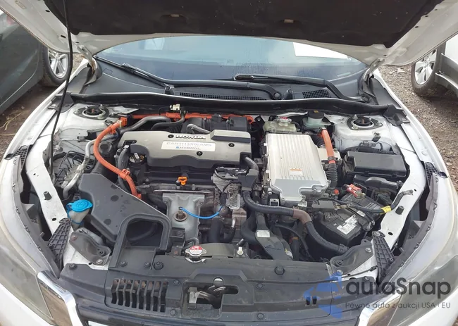 1HGCR6F3XEA003188: 42688576