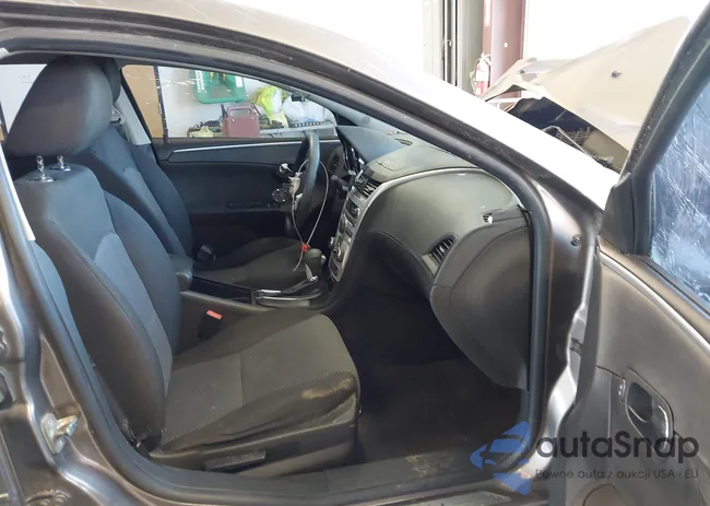 1G1ZC5E06CF351669: 42688585