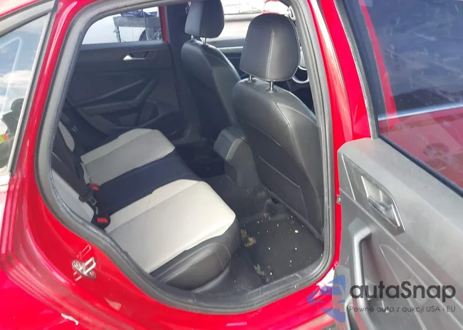 3VWC57BU1KM117185: 42688603