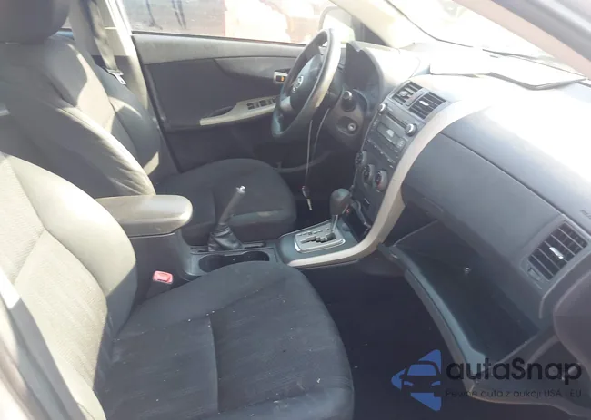 2T1BU4EE3BC607558: 42688642