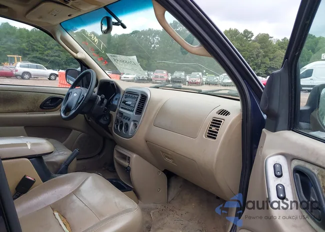 1FMCU04113KA72950: 42688655