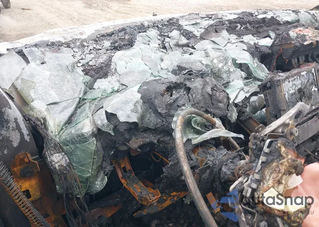 1FMHK8D85CGB04051: 42688660