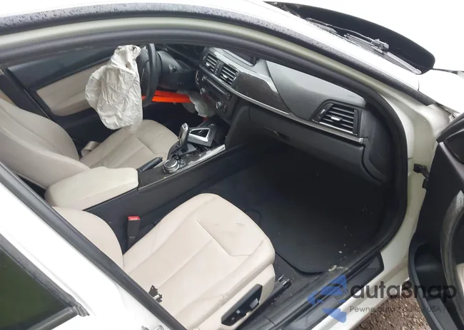 WBA3B5G53FNS15693: 42688676